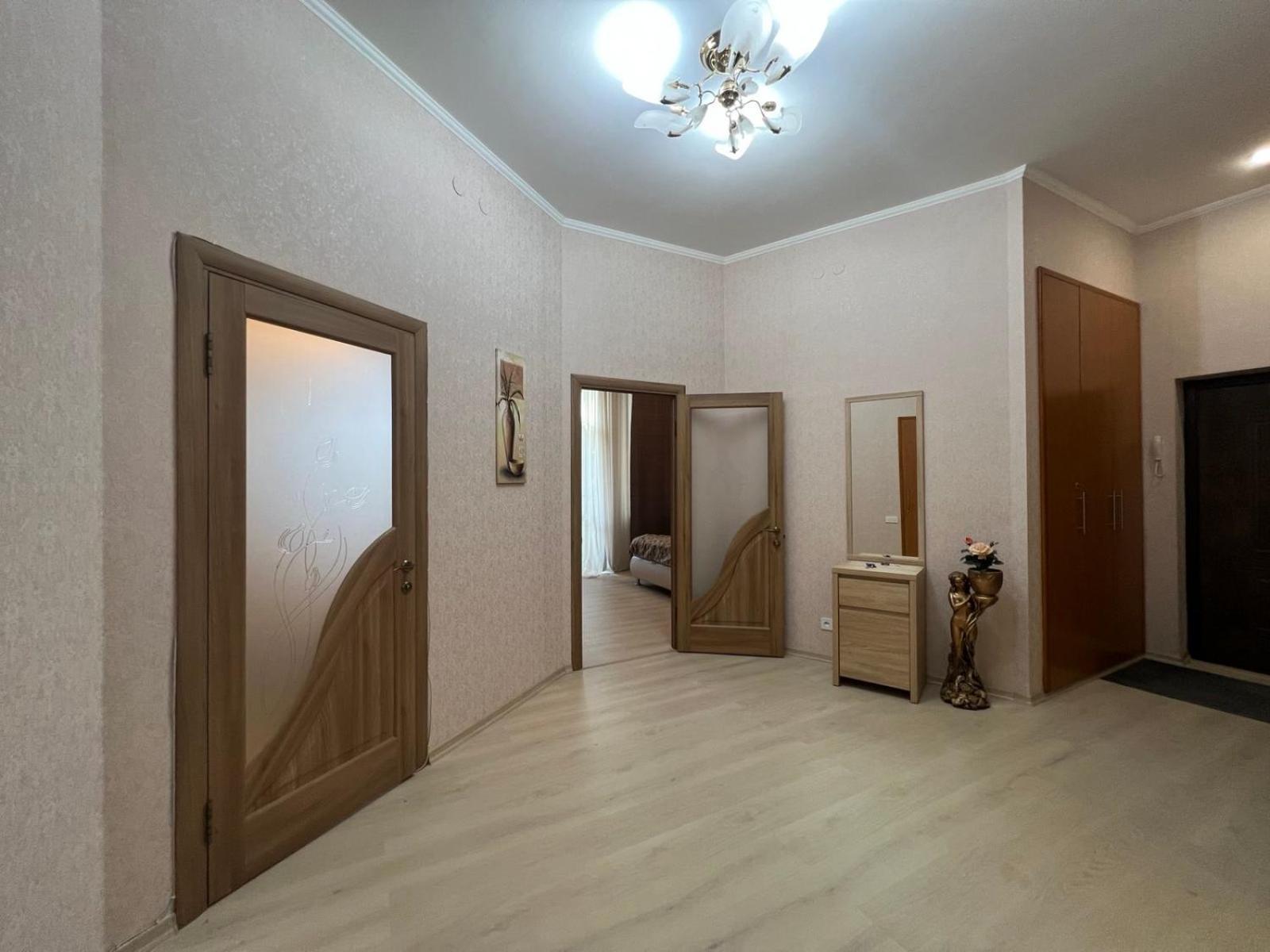Apartment On Baseinaya Street 13 Kiev Ngoại thất bức ảnh