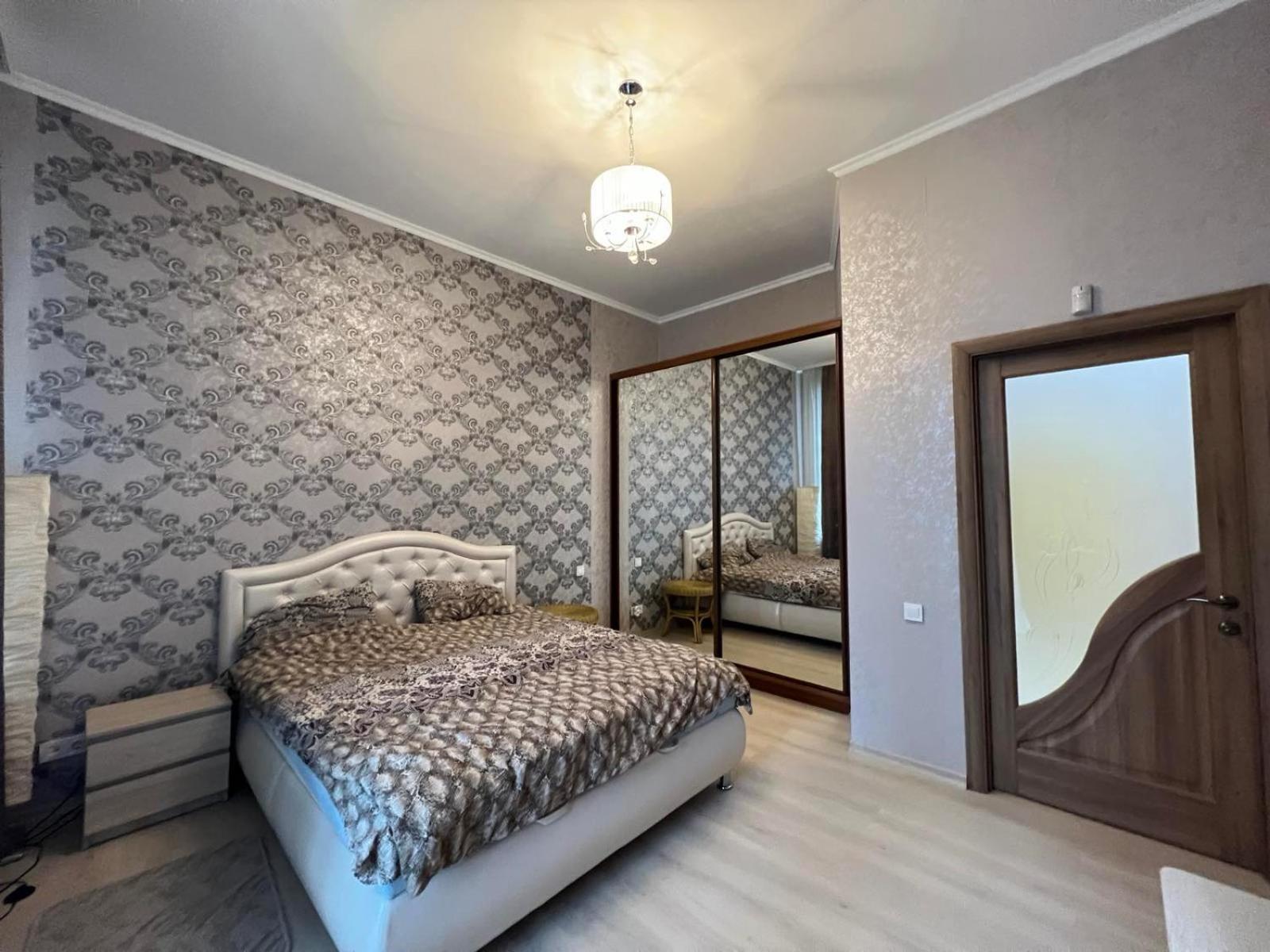 Apartment On Baseinaya Street 13 Kiev Ngoại thất bức ảnh